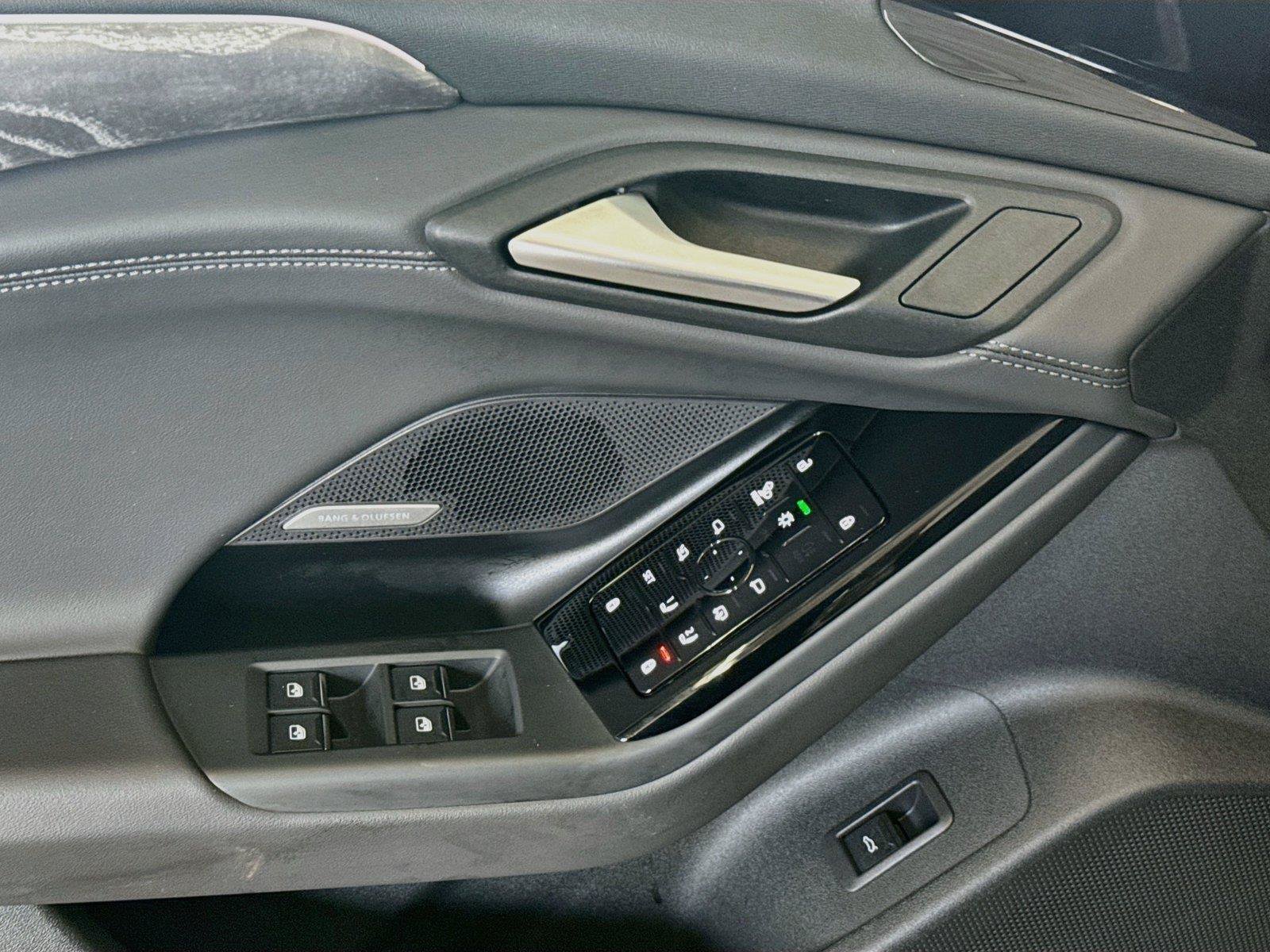 Certified 2025 Audi A6 e-tron Premium Plus w/ Premium Plus RWD image 18