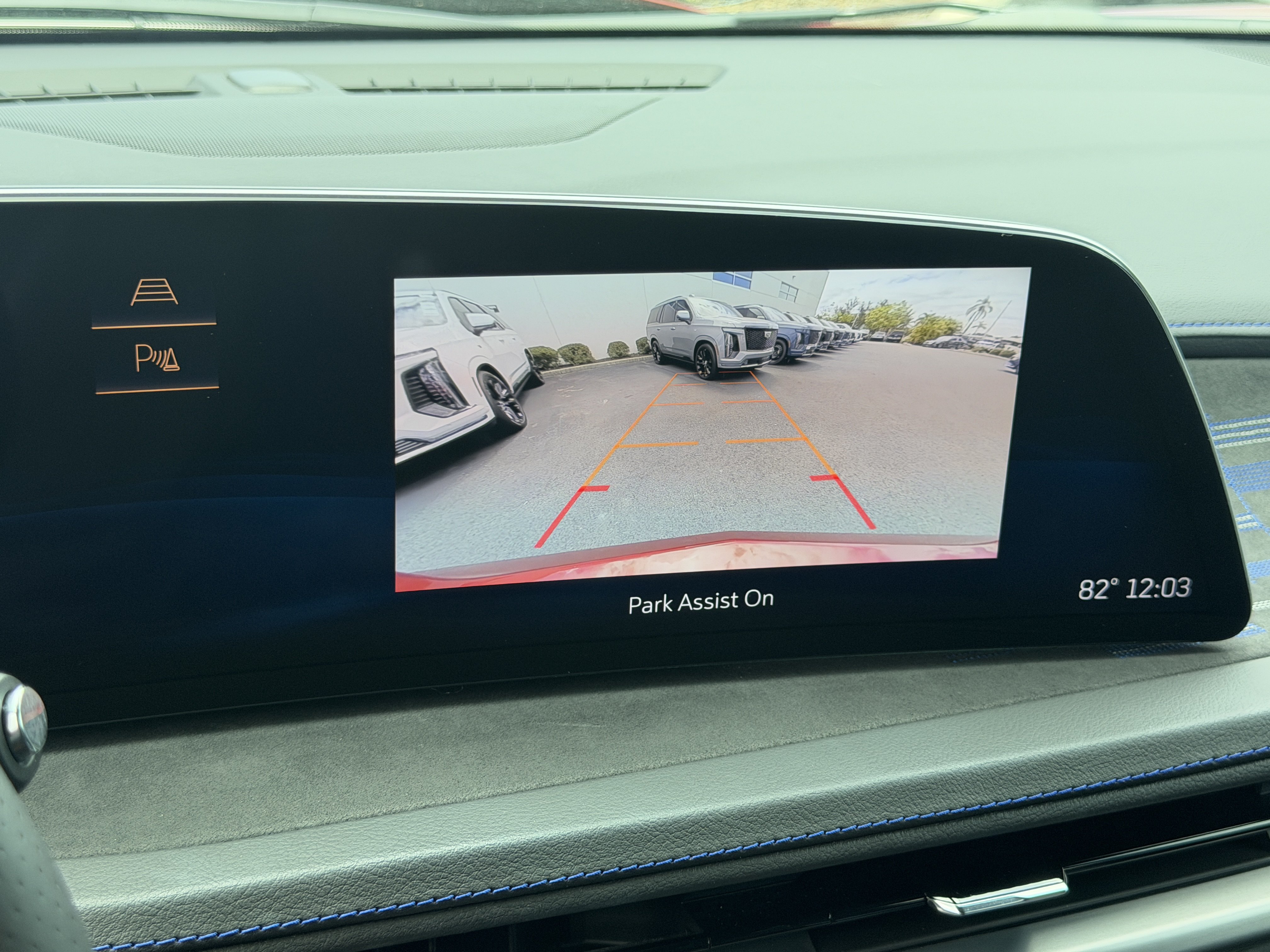 Certified 2024 Cadillac XT4 Sport w/ Cold Weather Package FWD image 25