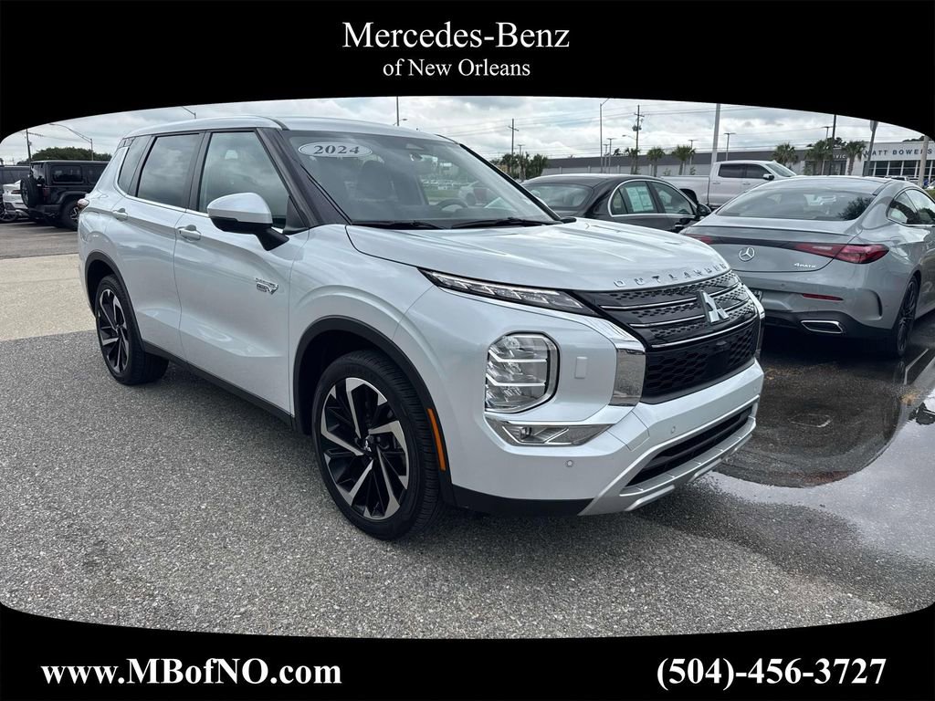 Used 2024 Mitsubishi Outlander 4WD Plug-In Hybrid