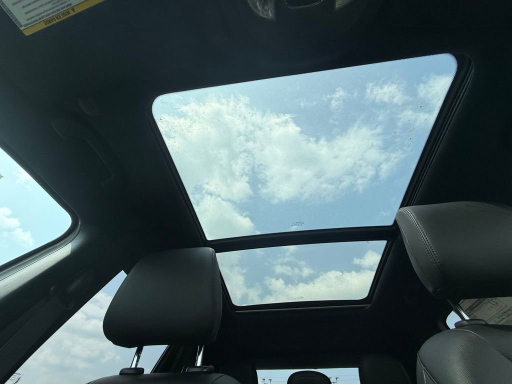 New 2025 Jeep Compass Limited w/ Sun & Sound Group image 7