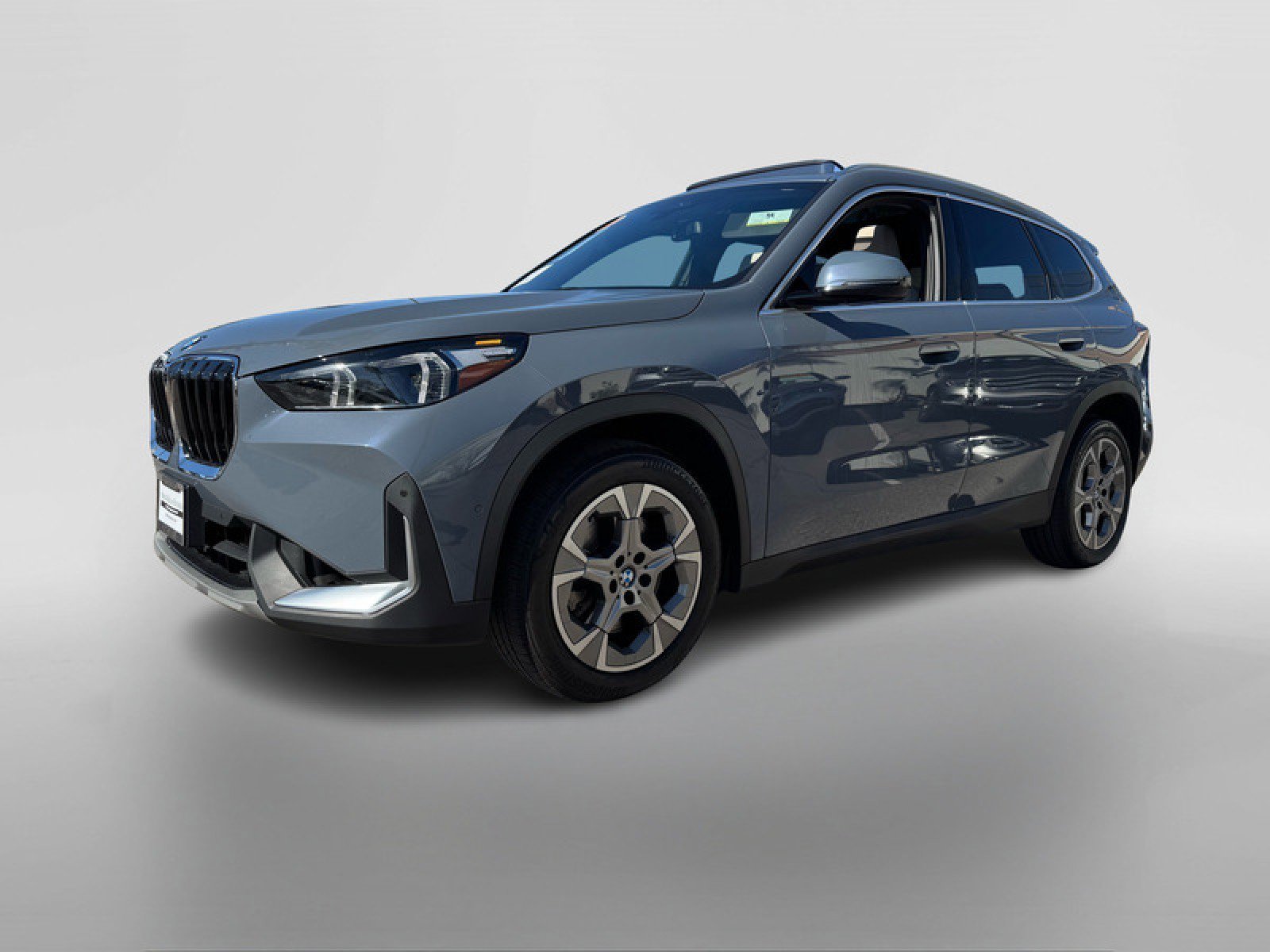 Used 2023 BMW X1 xDrive28i w/ Convenience Package AWD/4WD image 9