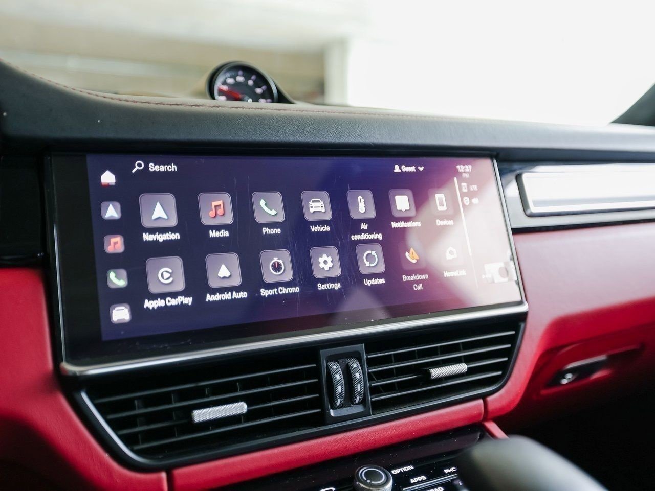 Certified 2023 Porsche Cayenne Turbo image 18