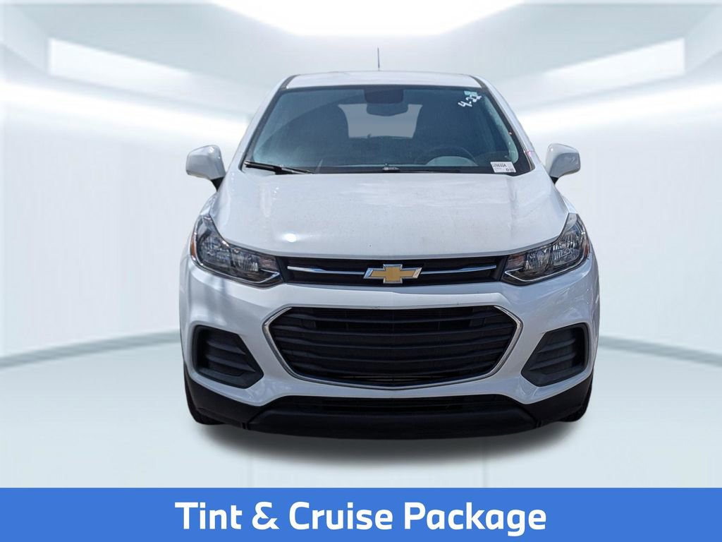 Used 2022 Chevrolet Trax LS w/ Tint and Cruise Package FWD image 6