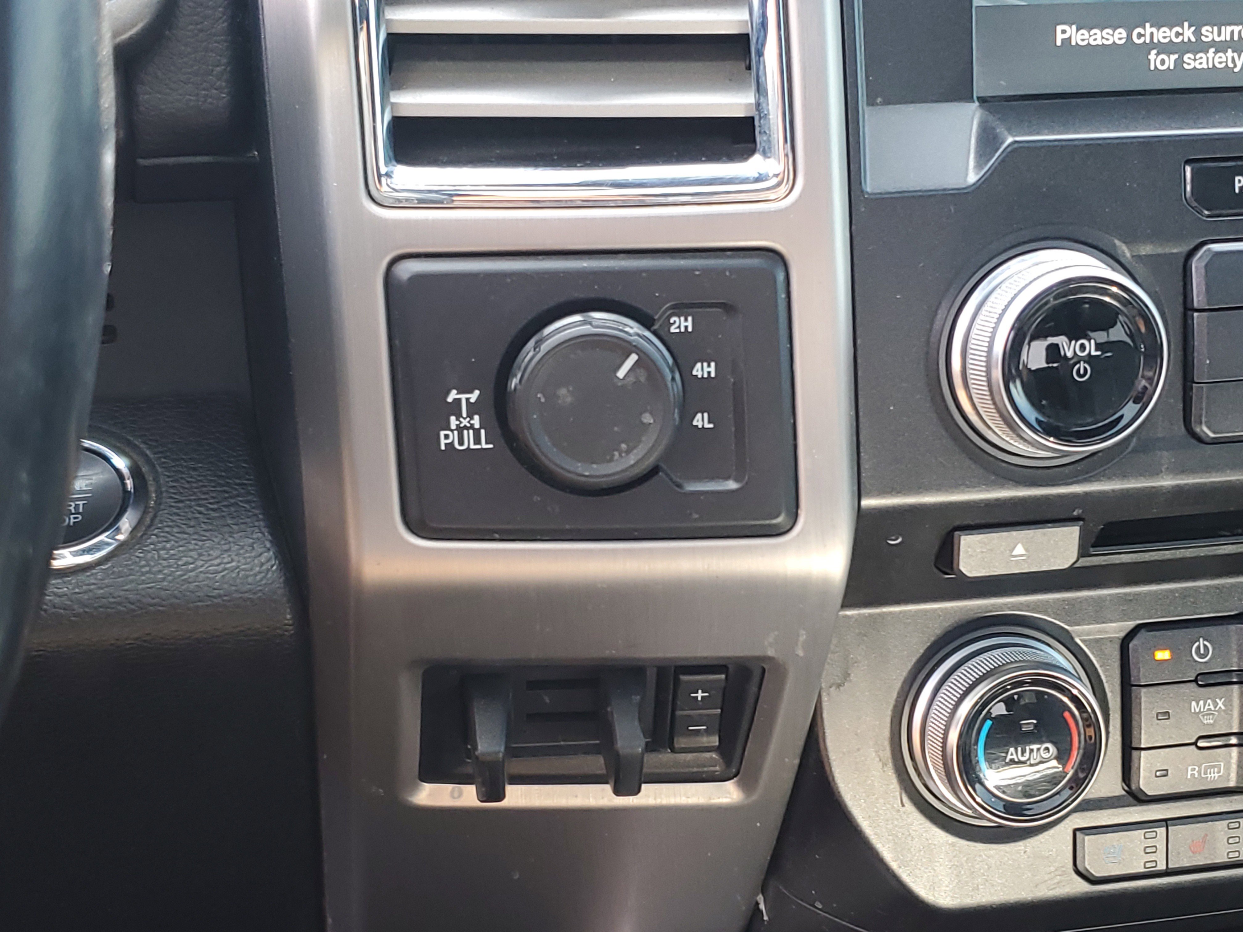 Used 2017 Ford F350 Platinum w/ Platinum Ultimate Package image 22