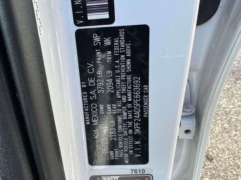 Used 2023 Kia Forte LXS w/ LXS Technology Package image 16