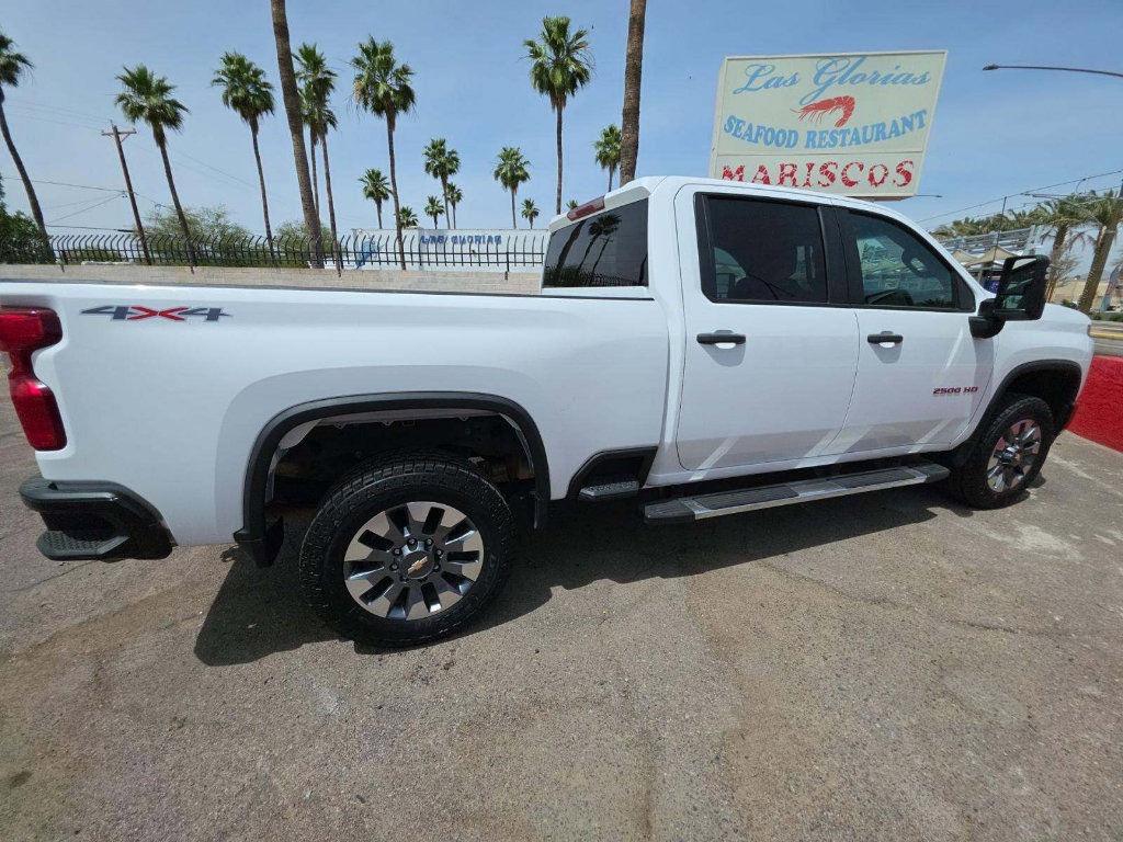 Used 2023 Chevrolet Silverado 2500 Custom AWD/4WD image 8