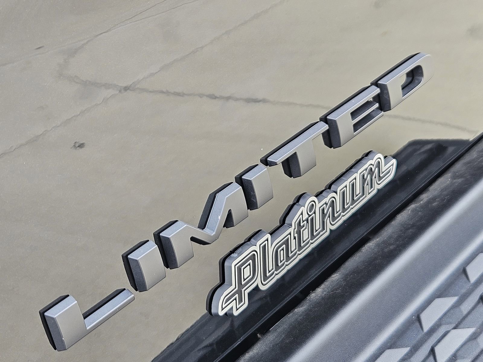 New 2025 RAM 2500 Limited image 15