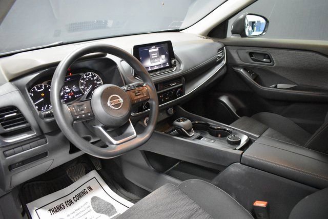 Used 2021 Nissan Rogue S image 4