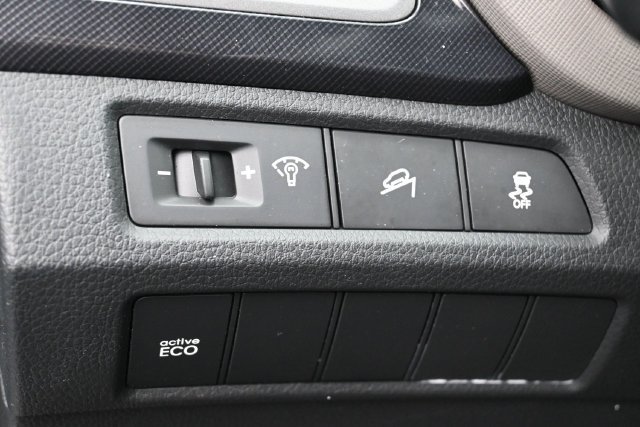 Used 2013 Hyundai Santa Fe Sport FWD image 15