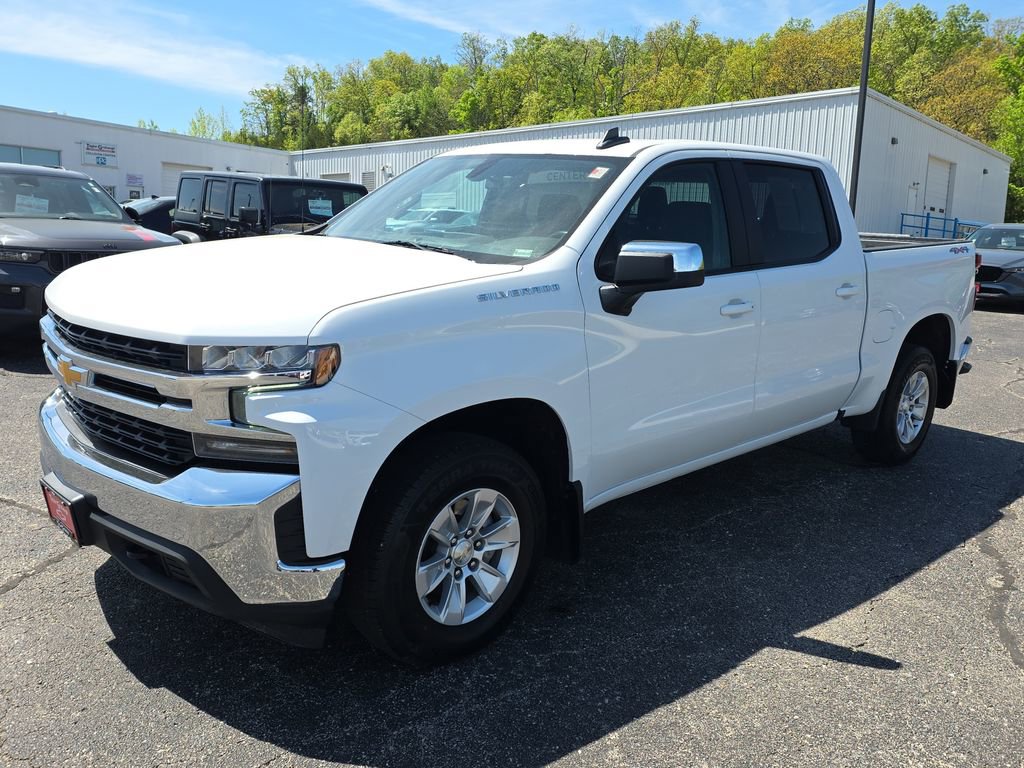 Used 2021 Chevrolet Silverado 1500 LT AWD/4WD image 4