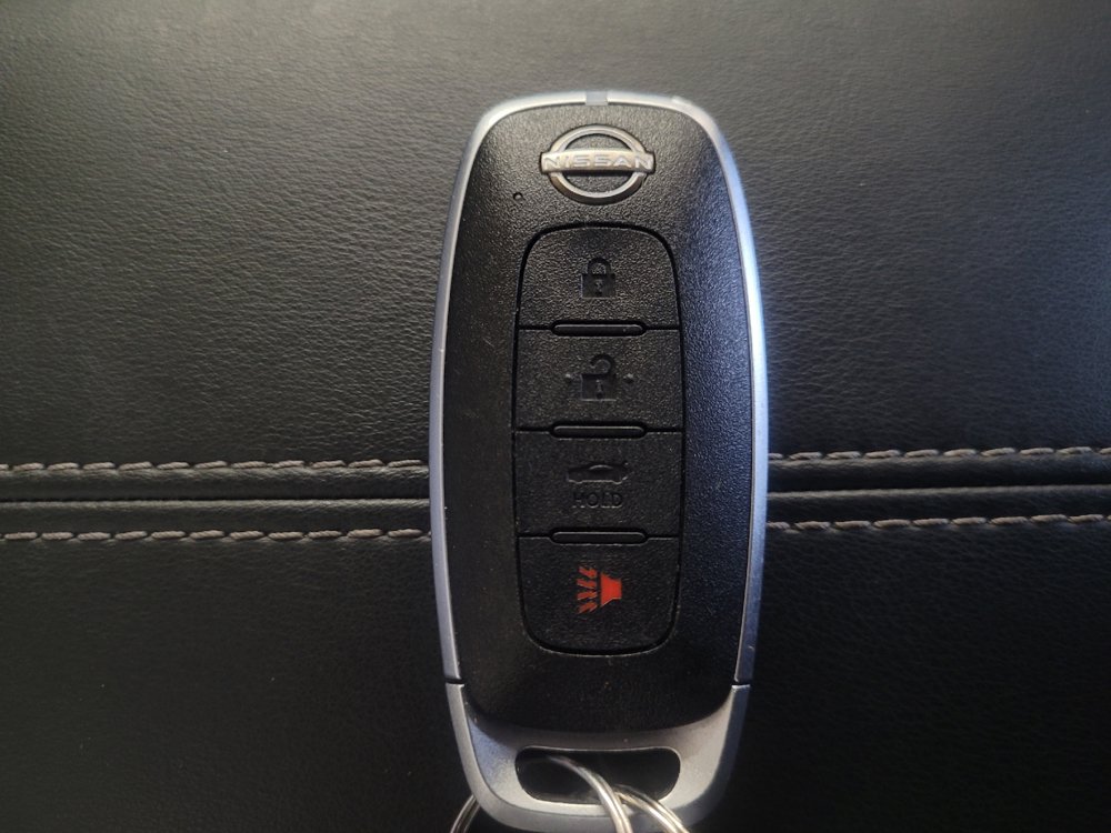 Used 2025 Nissan Sentra SV FWD image 32
