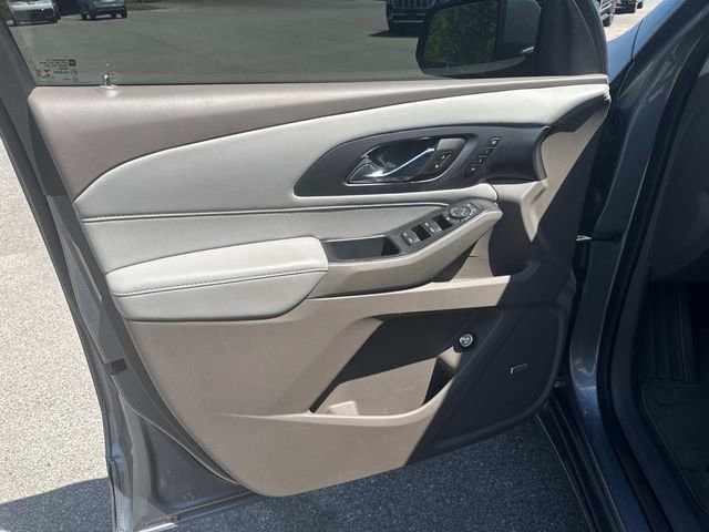 Used 2021 Chevrolet Traverse Premier image 27
