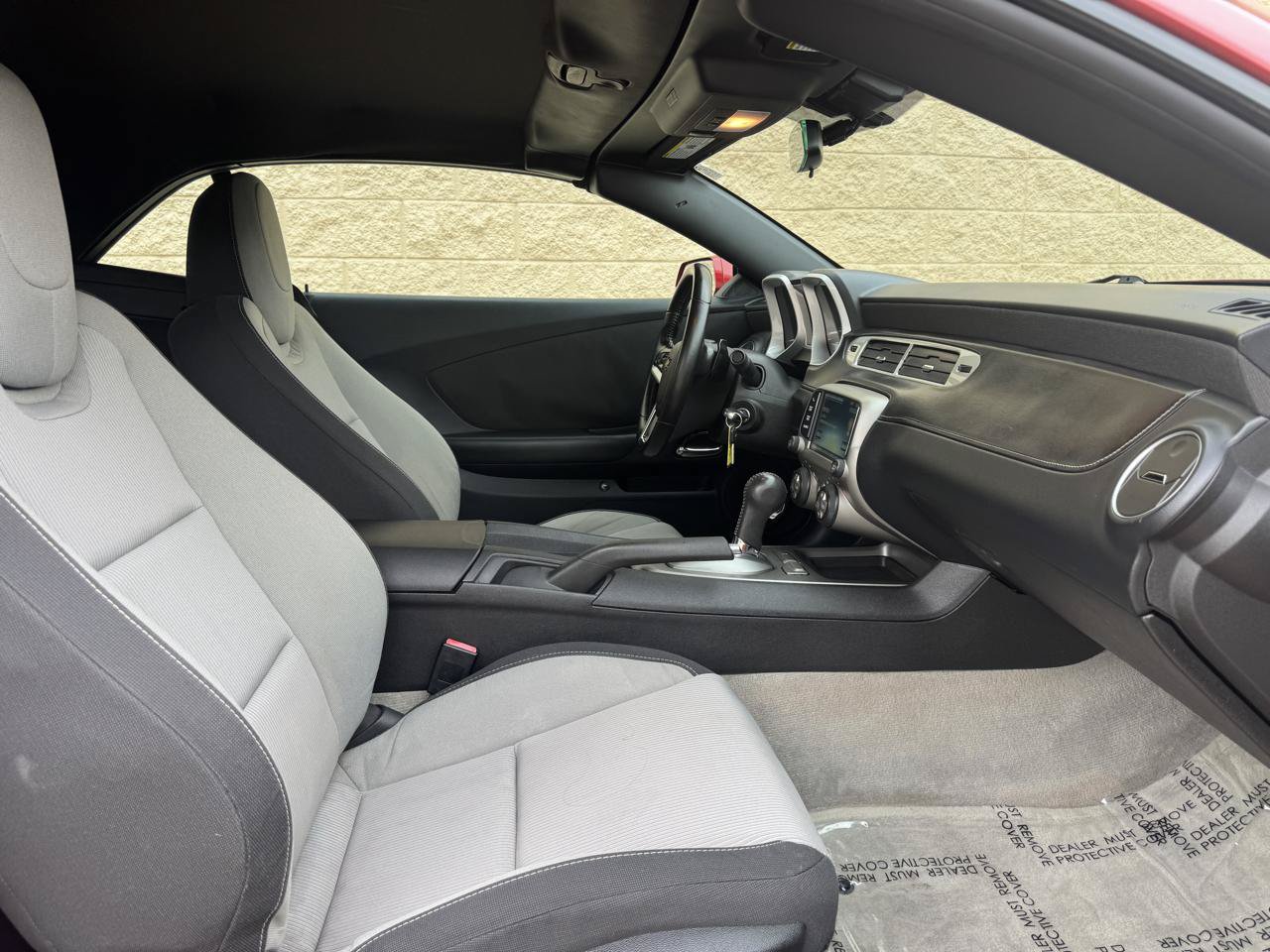 Used 2015 Chevrolet Camaro LT RWD image 30