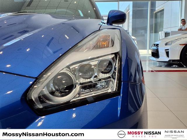 Certified 2024 Nissan GT-R w/ Floor Mat Package AWD/4WD image 7