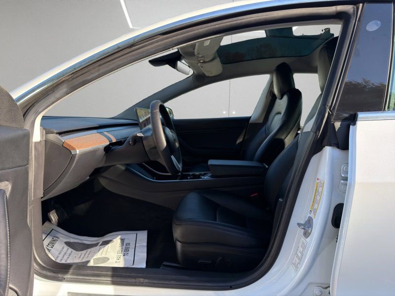 Used 2019 Tesla Model 3 Long Range AWD/4WD image 9