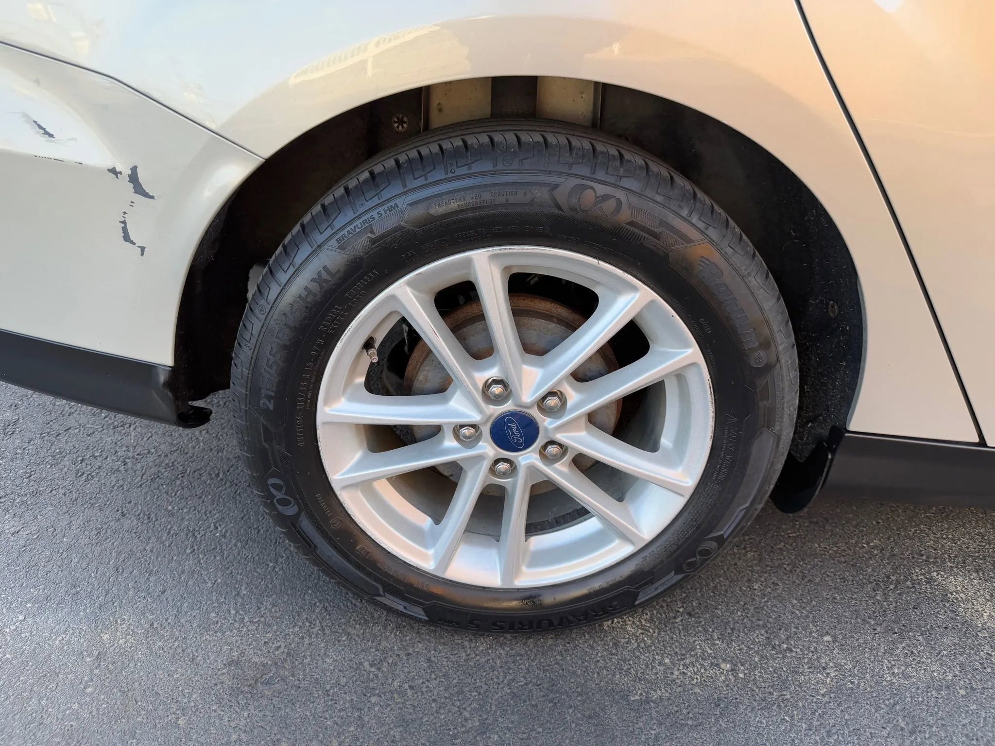 Used 2015 Ford Focus SE image 49