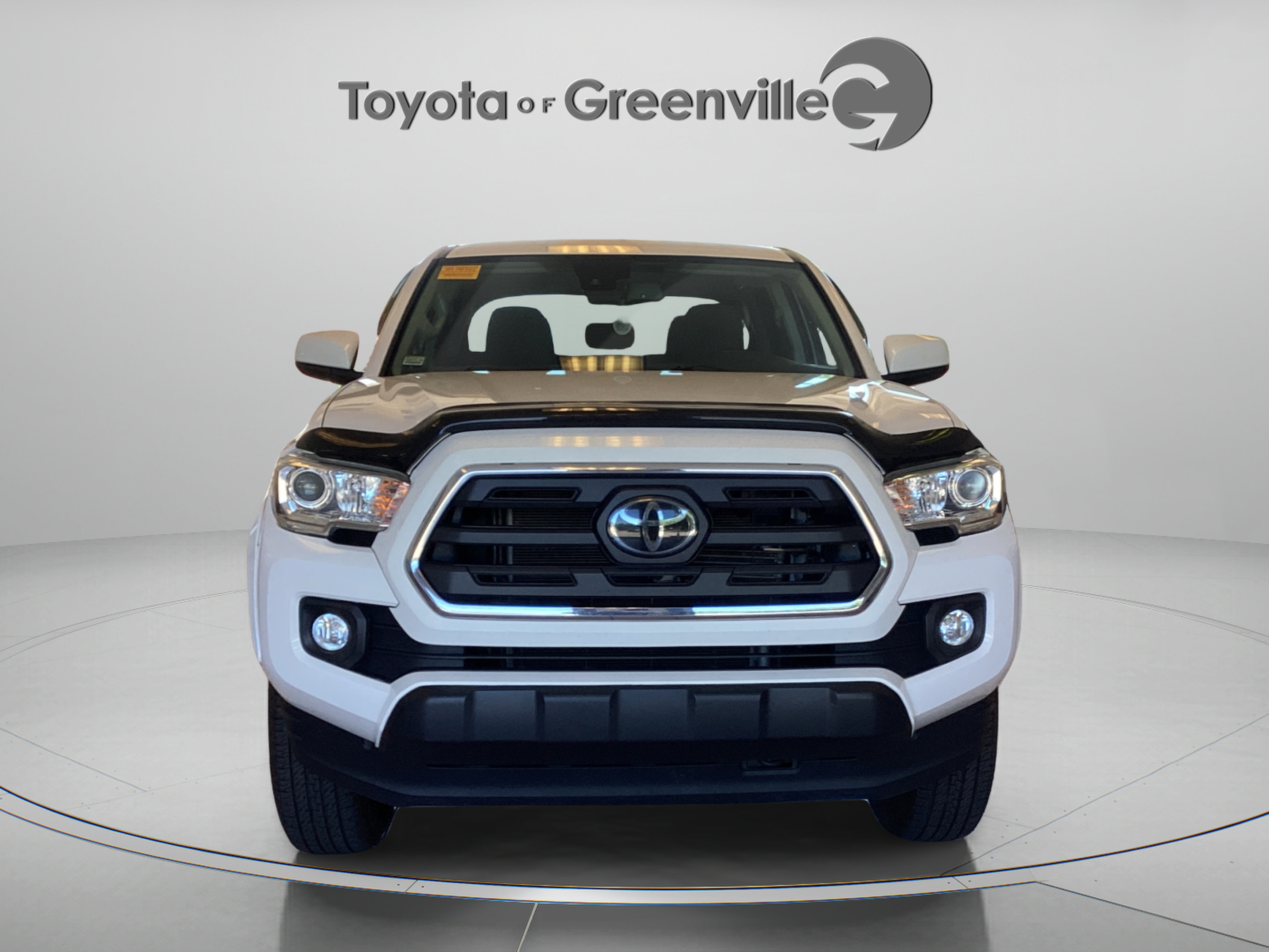 Used 2019 Toyota Tacoma SR5 AWD/4WD image 9