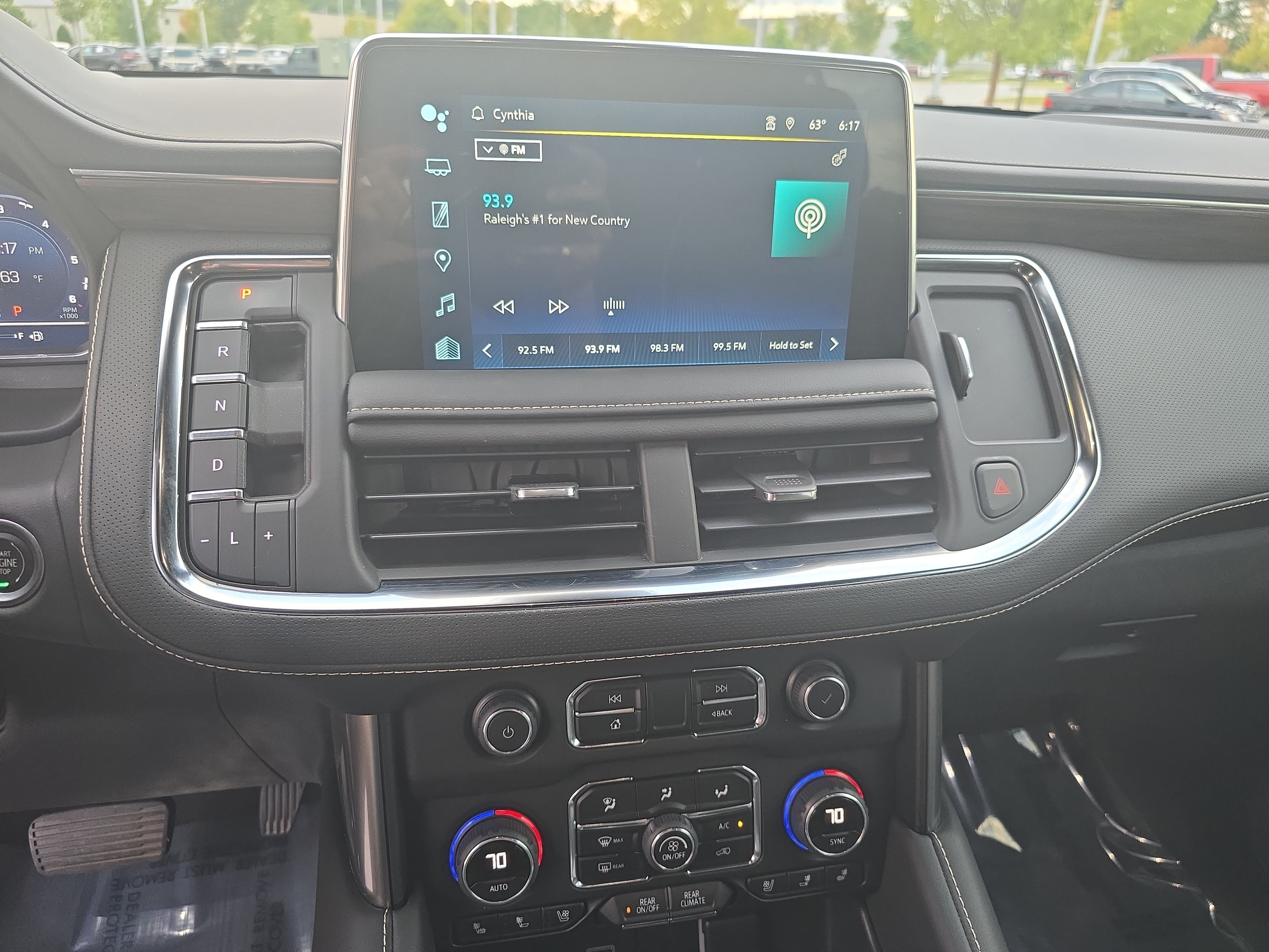 Used 2023 Chevrolet Tahoe Premier AWD/4WD image 21