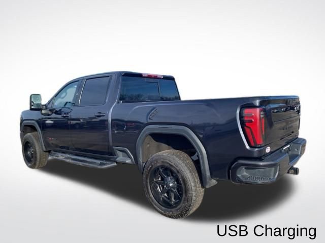 Used 2024 GMC Sierra 2500 AT4 w/ AT4 Preferred Package image 3