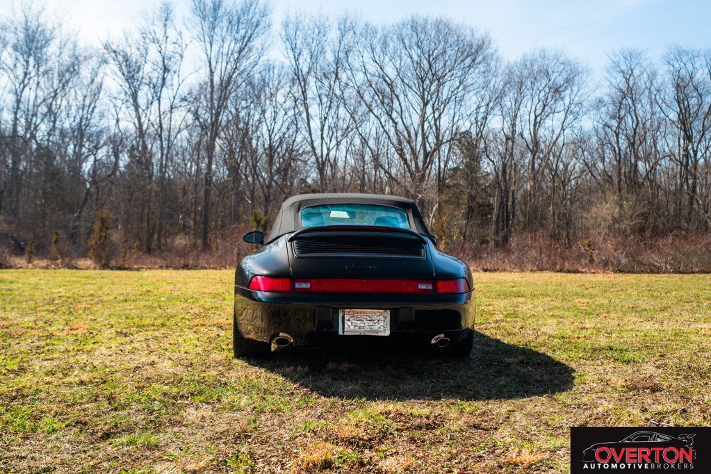 Used 1995 Porsche 911 Carrera RWD image 37