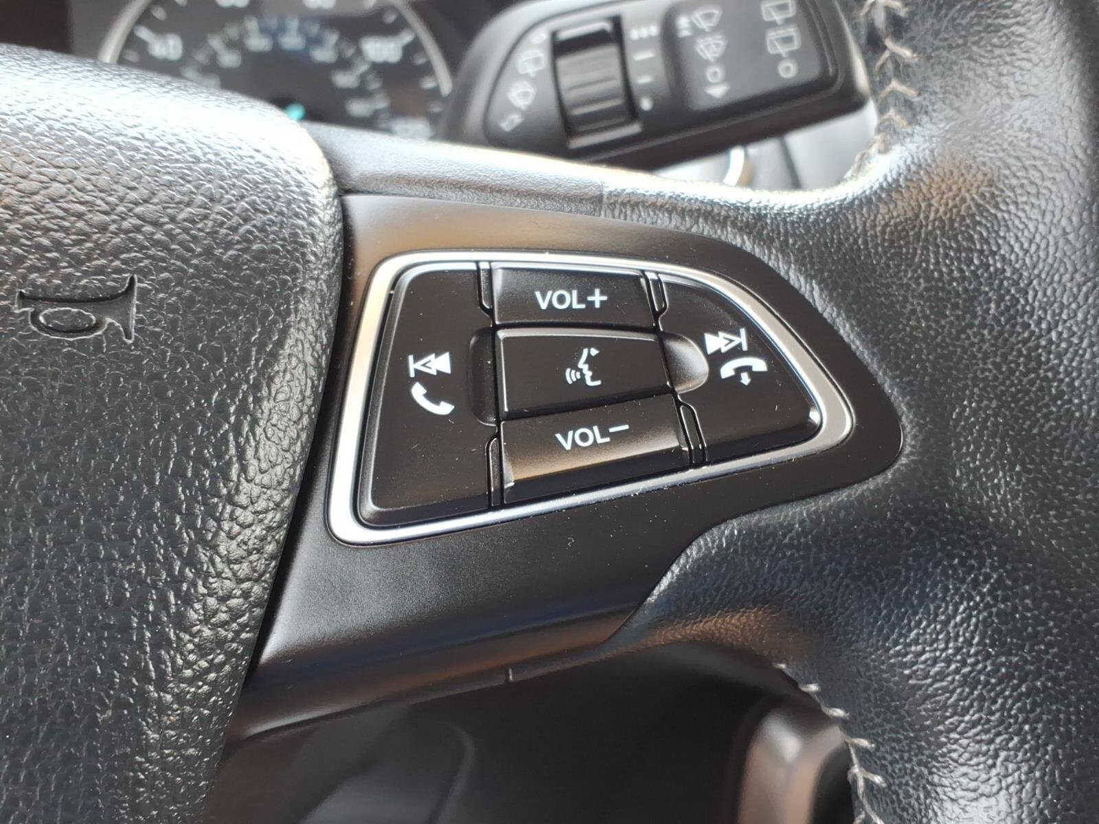 Used 2019 Ford EcoSport SES w/ SES Black Appearance Package AWD/4WD image 19
