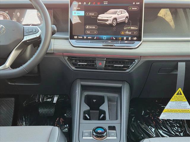 New 2026 Volkswagen Tiguan SE FWD image 13