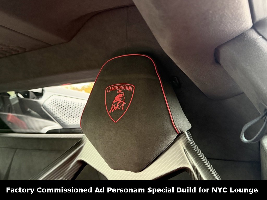 Used 2024 Lamborghini Revuelto image 53