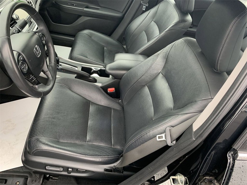 Used 2015 Honda Accord EX-L image 11