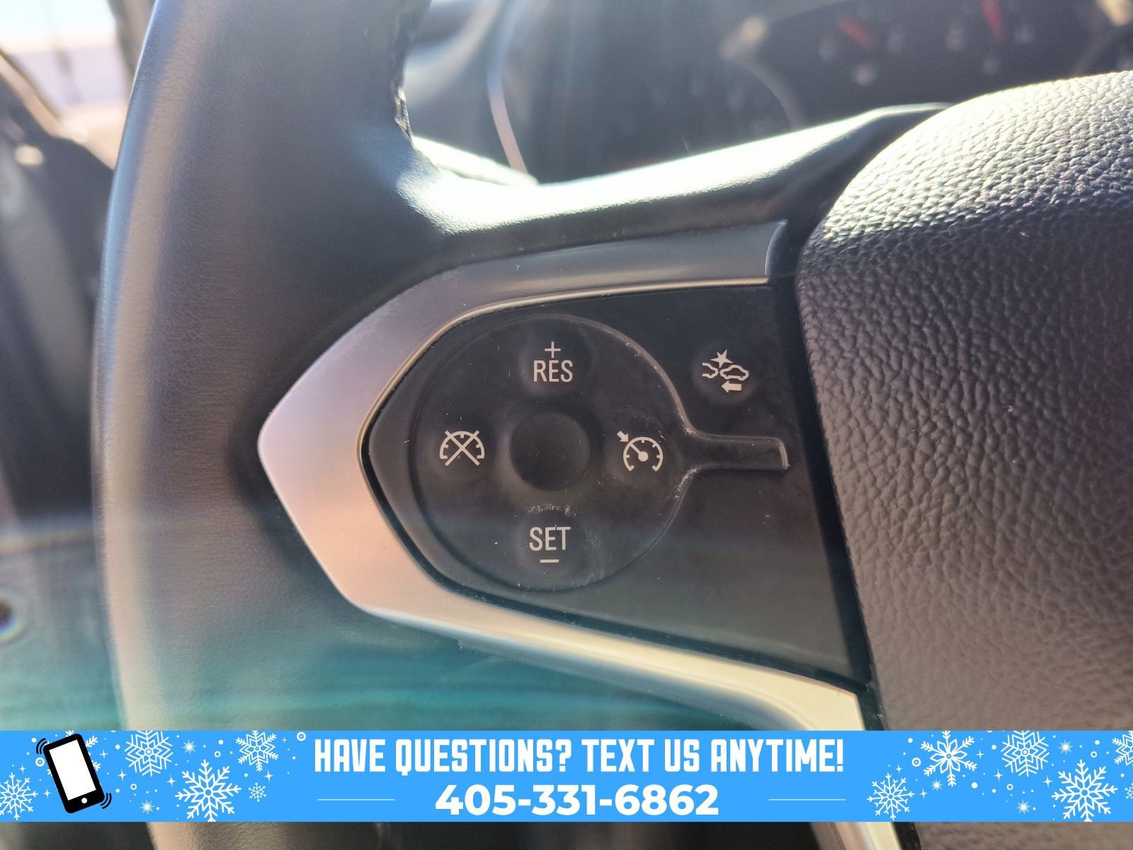 Used 2023 Chevrolet Traverse LT image 26