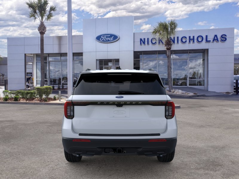 New 2026 Ford Explorer Active RWD image 5