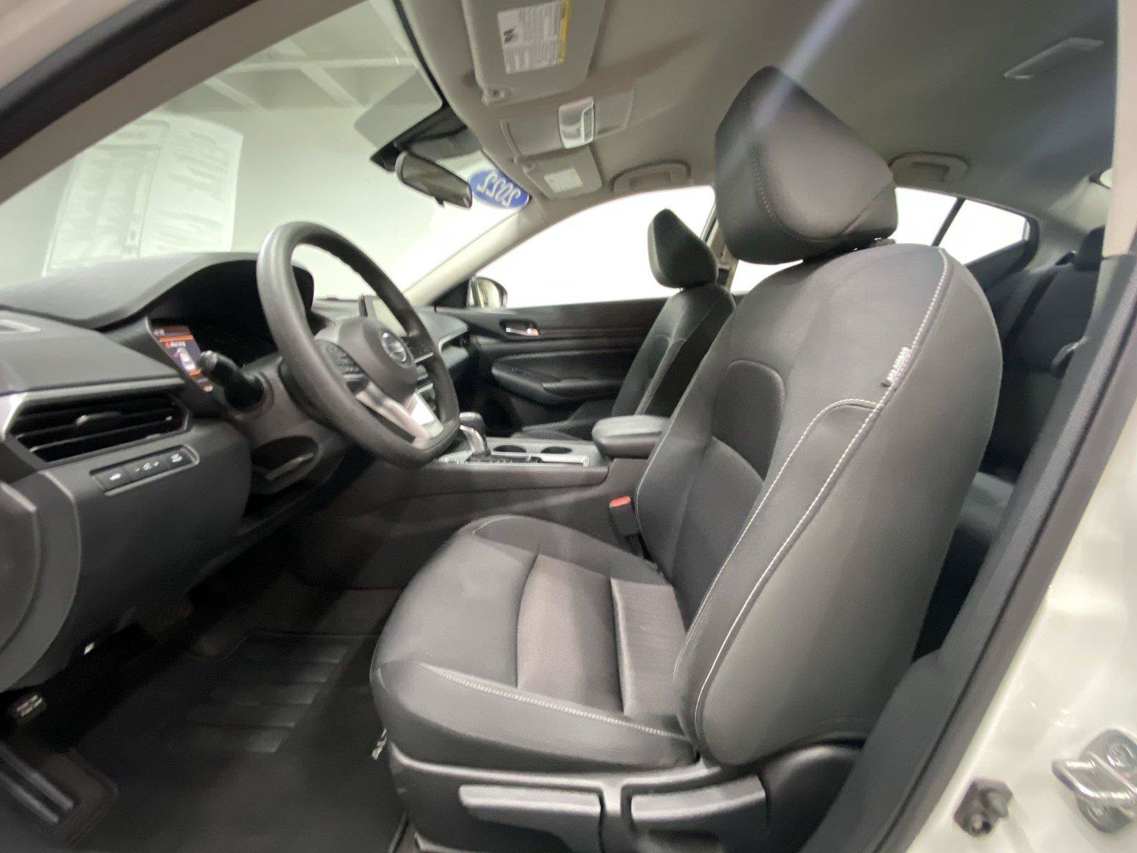 Used 2022 Nissan Altima 2.5 S FWD image 17