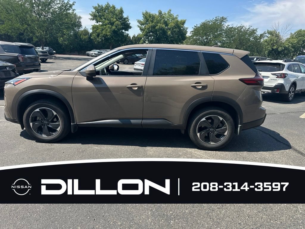 Certified 2025 Nissan Rogue SV AWD/4WD image 8