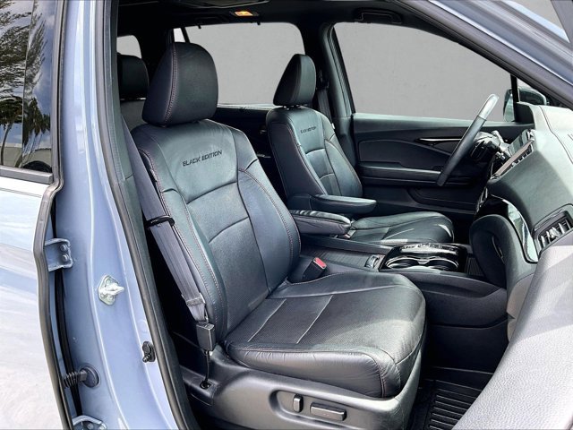 Used 2022 Honda Pilot Black Edition image 9