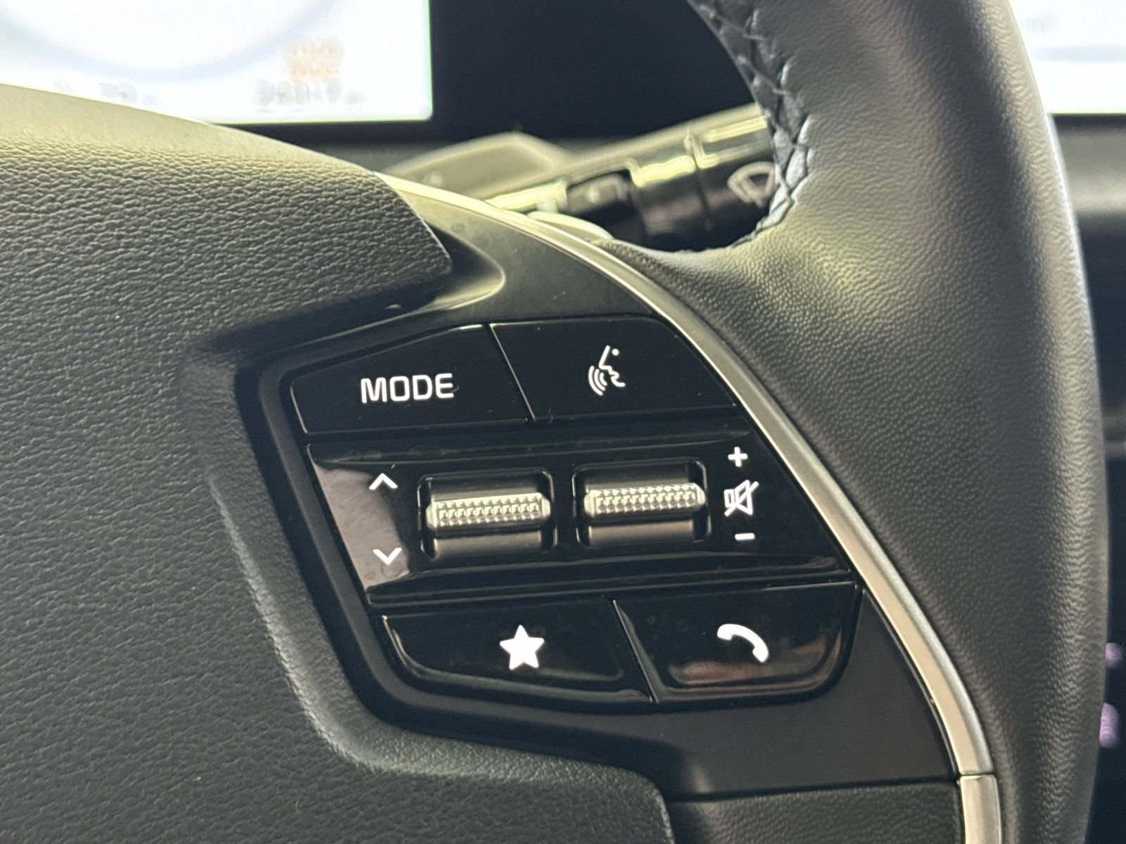 Used 2024 Kia EV6 Light AWD/4WD image 21