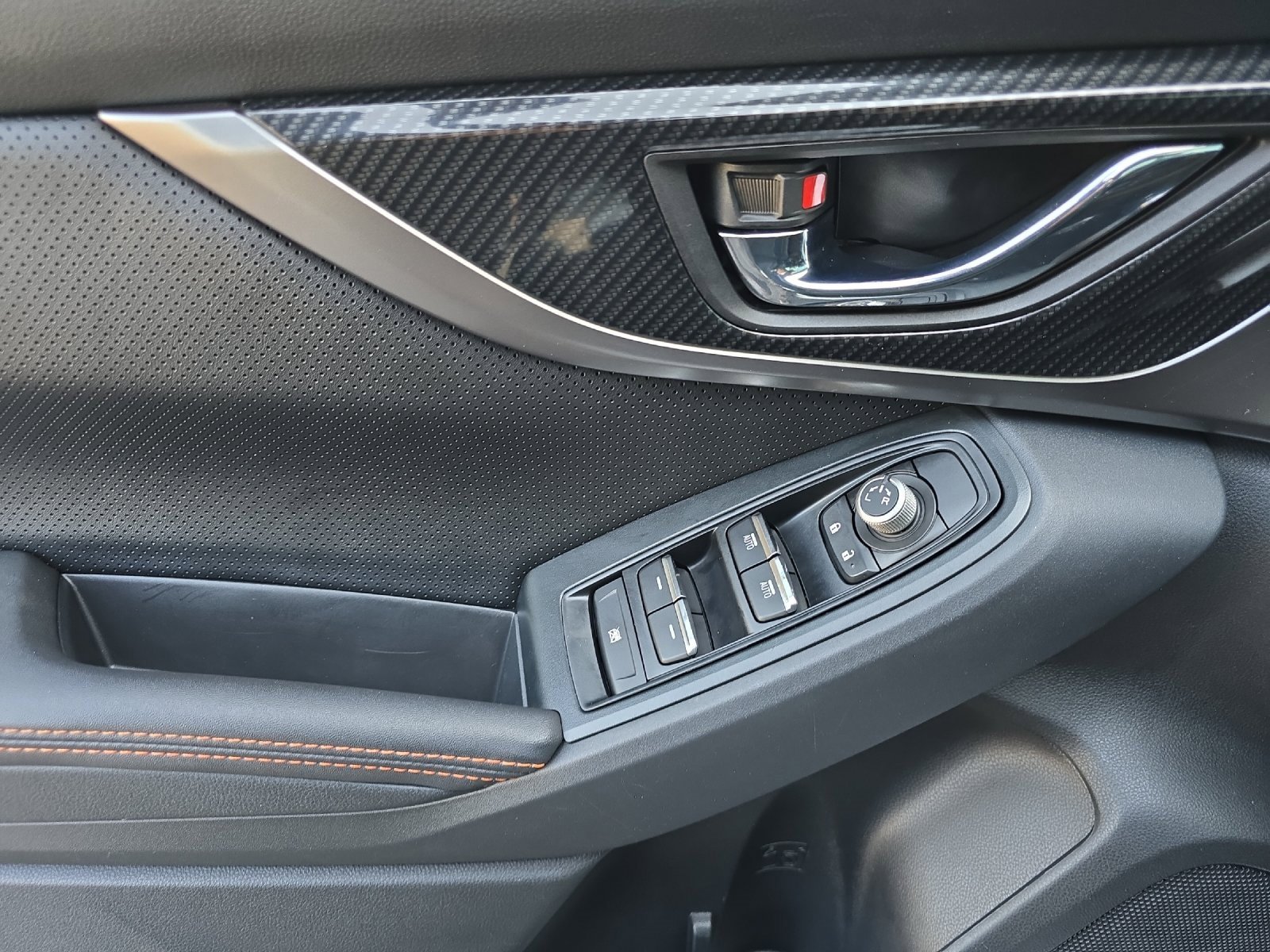 Used 2020 Subaru Crosstrek 2.0i Limited w/ Popular Package #5 image 11