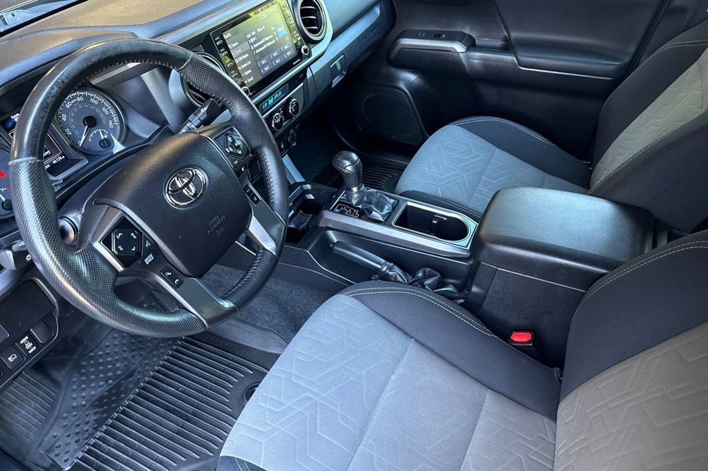 Used 2021 Toyota Tacoma TRD Sport AWD/4WD image 10