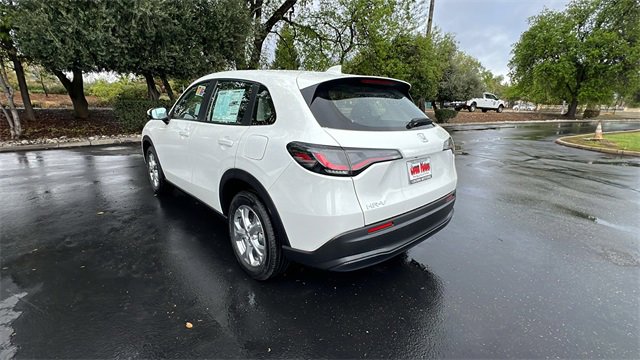New 2025 Honda HR-V LX image 7