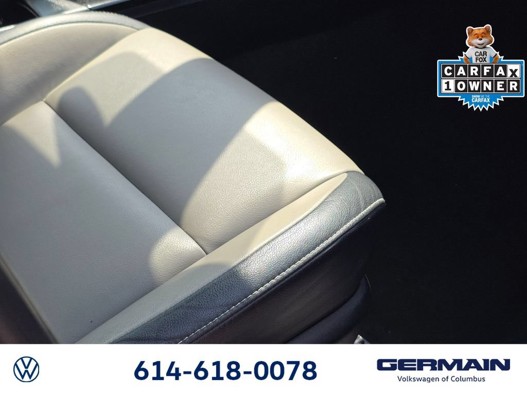 Used 2018 Toyota RAV4 Limited AWD/4WD image 31