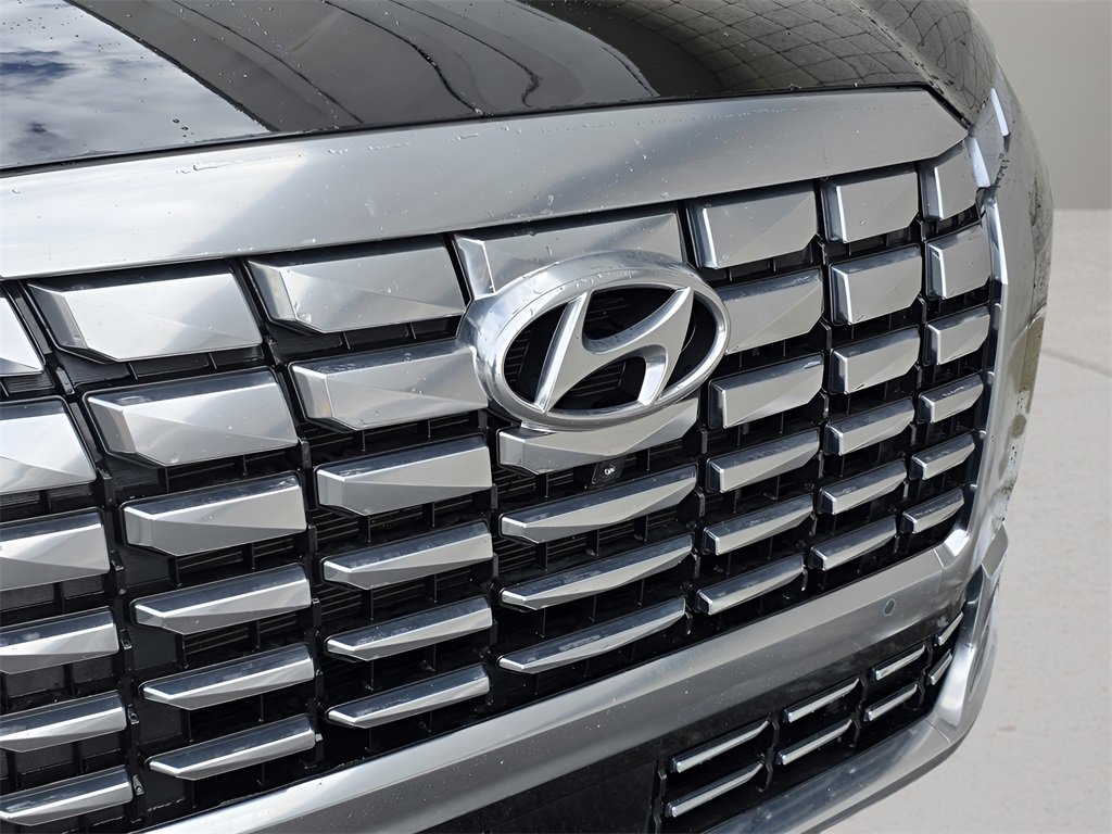 Certified 2025 Hyundai Palisade Calligraphy image 32