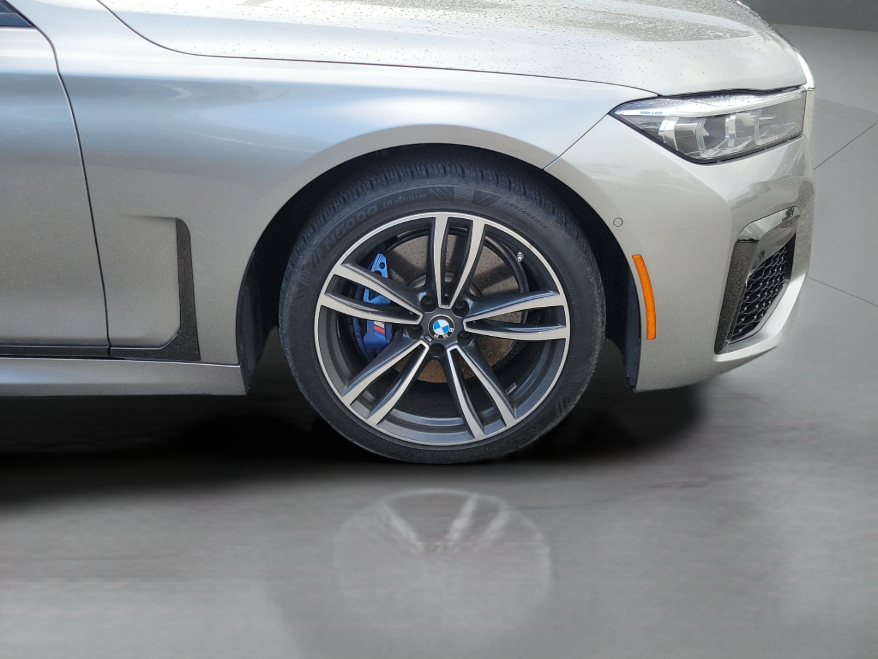 Used 2020 BMW 740i xDrive w/ M Sport Package AWD/4WD image 17