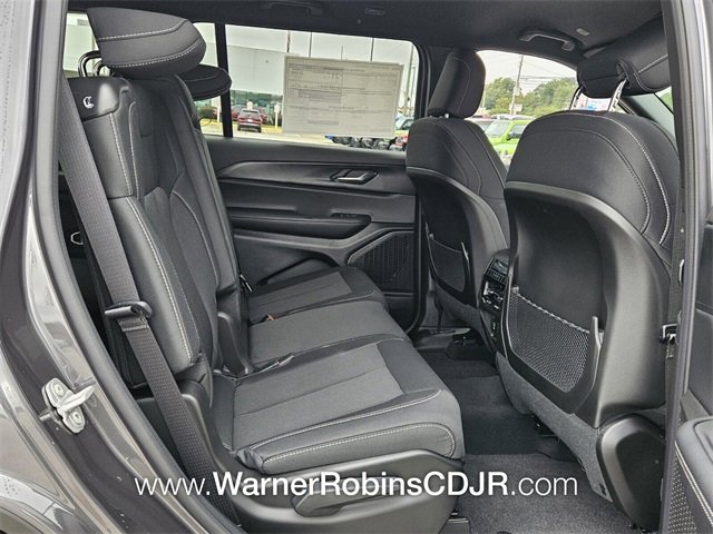 New 2025 Jeep Grand Cherokee L Laredo w/ Luxury Tech Group I image 18