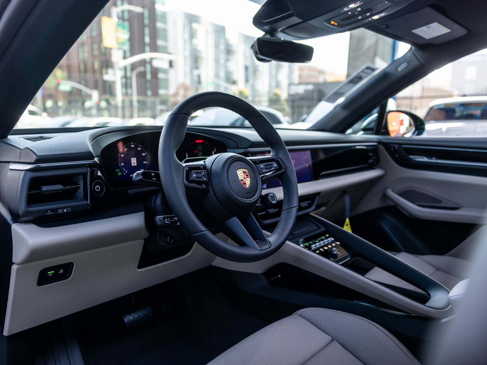 New 2026 Porsche Macan 4 Electric AWD/4WD image 4