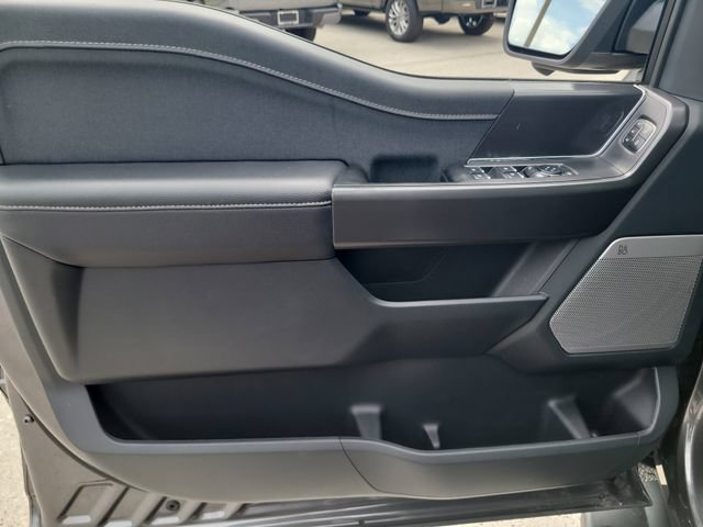 Used 2025 Ford F150 Lariat w/ Equipment Group 501A Mid AWD/4WD image 17