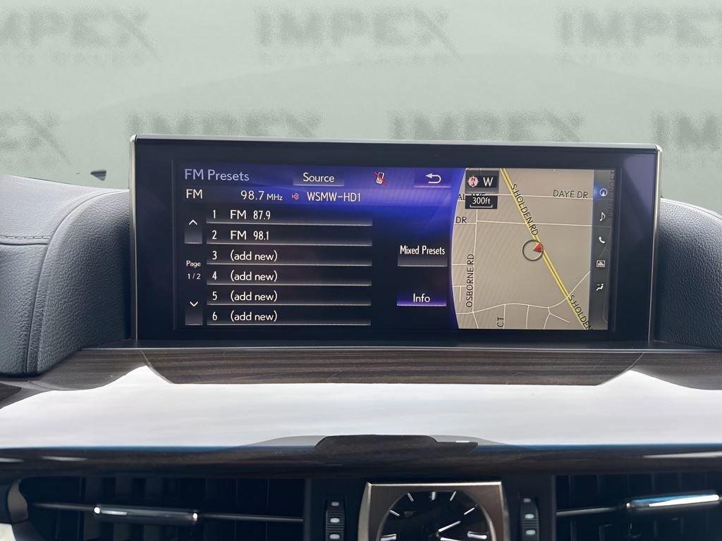 Used 2021 Lexus LX 570 4WD w/ Luxury Package image 20