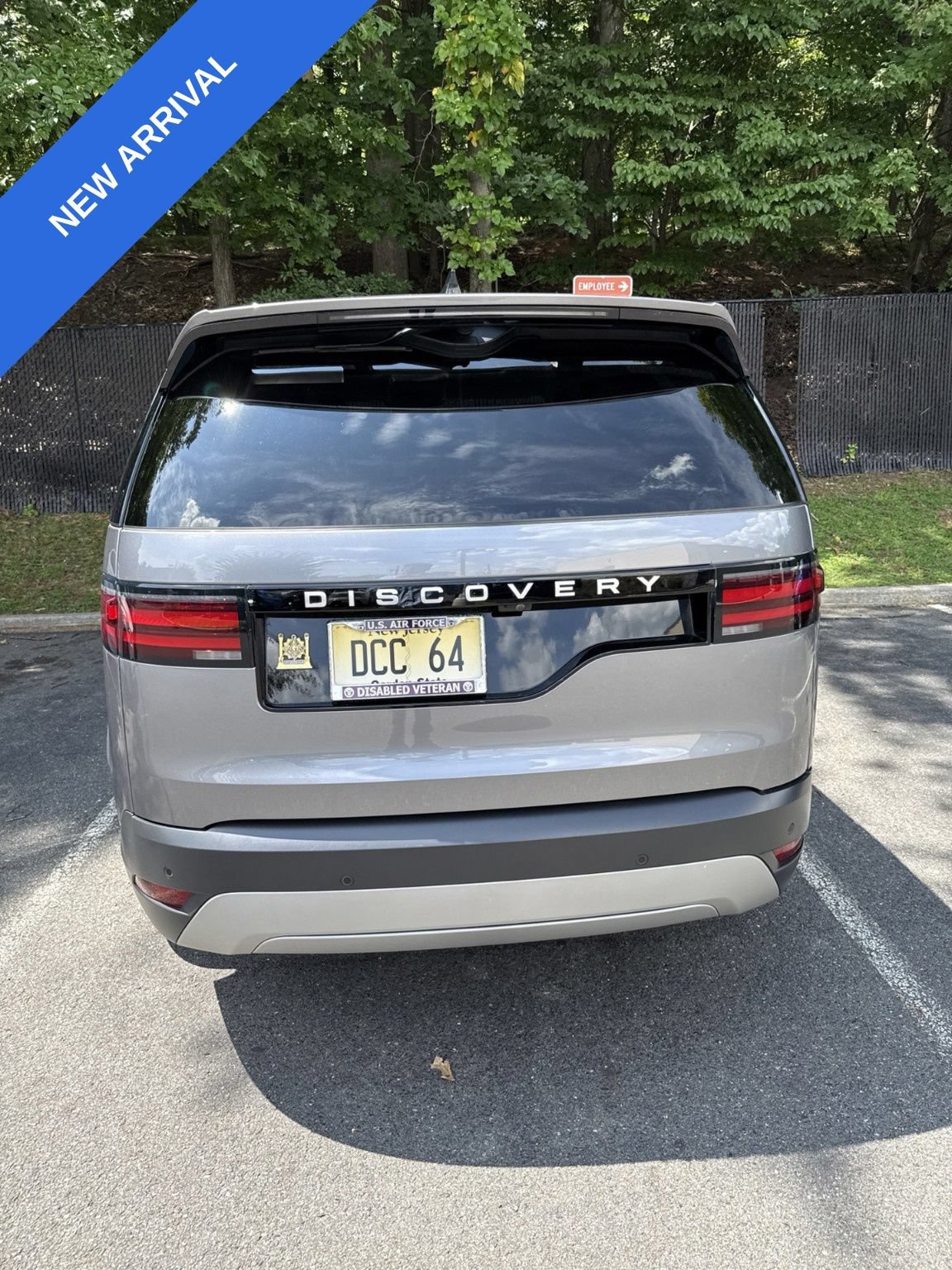 Used 2024 Land Rover Discovery S AWD/4WD image 5