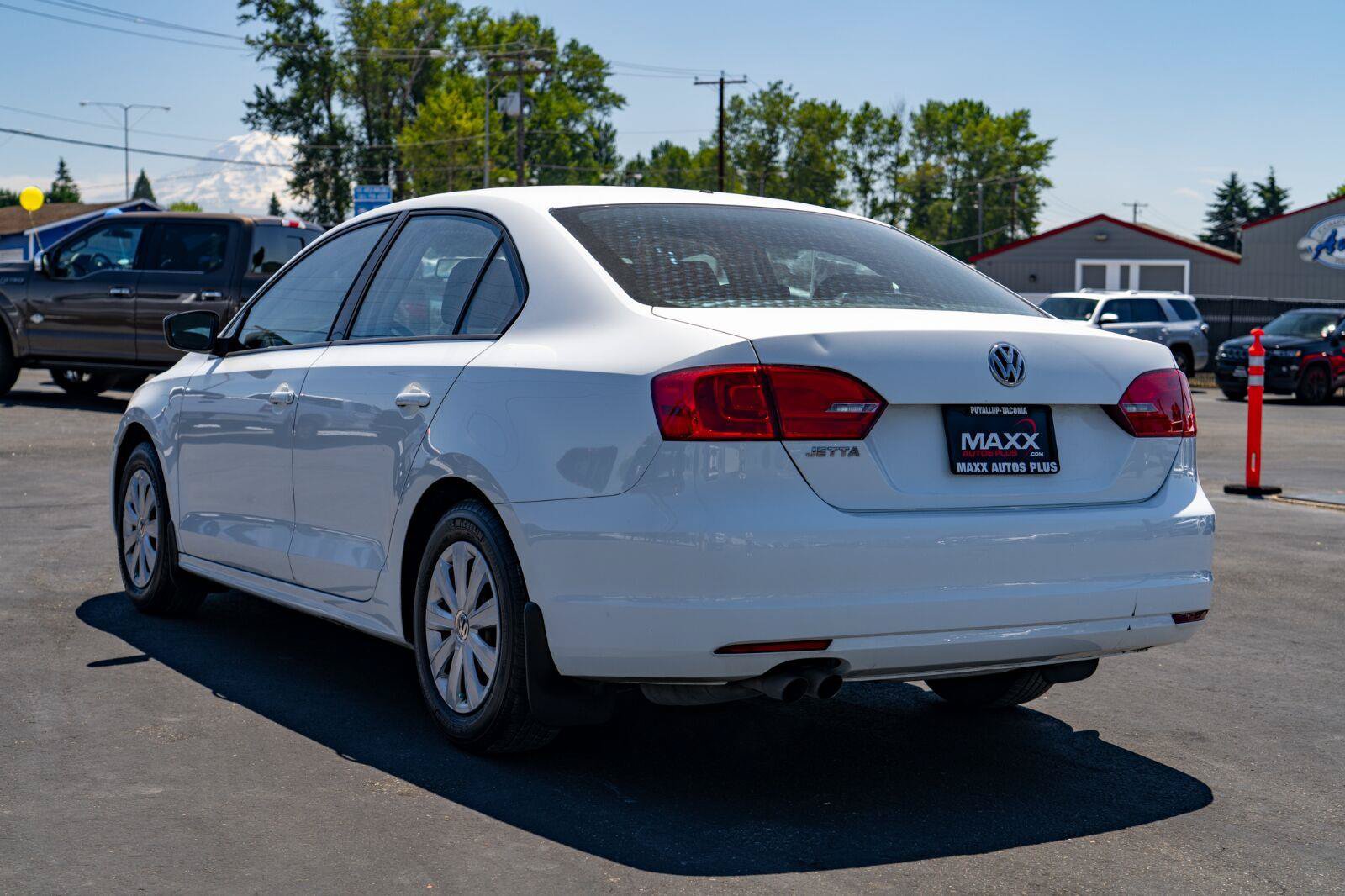 Used 2014 Volkswagen Jetta S FWD image 11