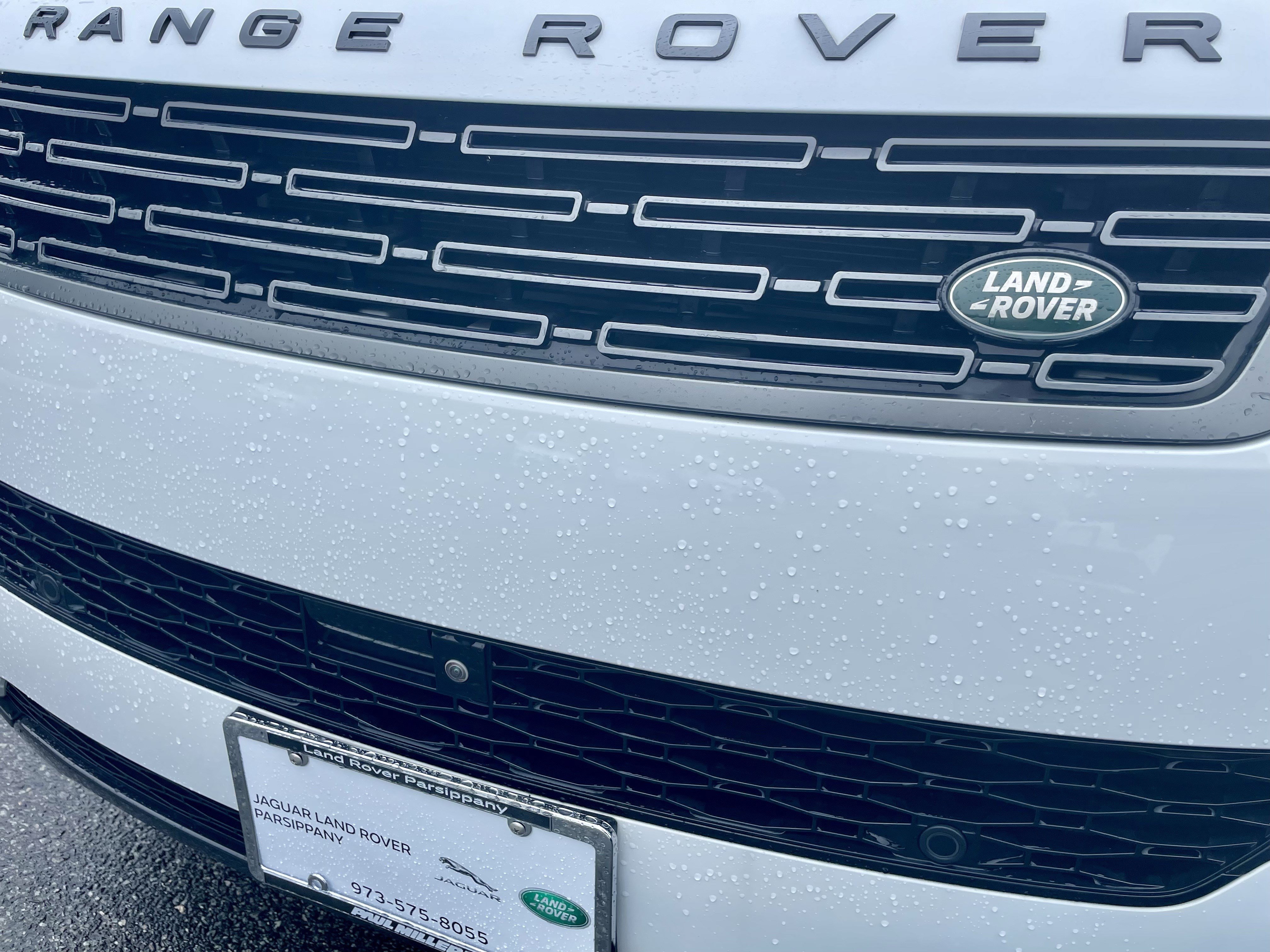 Used 2024 Land Rover Range Rover Sport SE AWD/4WD image 32