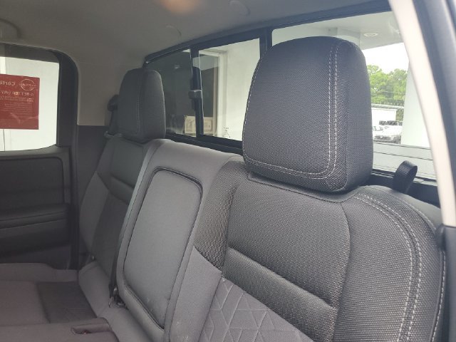 Certified 2025 Nissan Frontier SV w/ SV Convenience Package RWD image 28