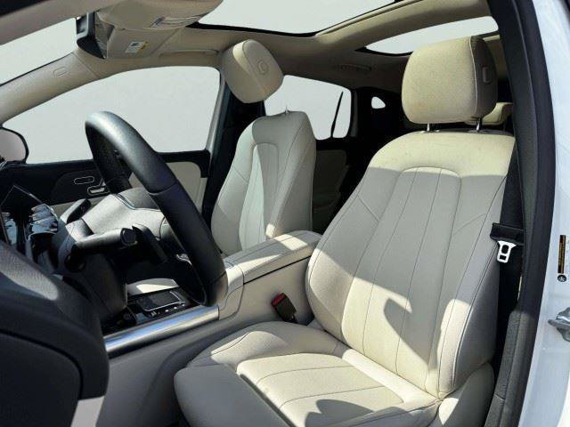 Used 2023 Mercedes-Benz GLA 250 w/ Premium Package image 19