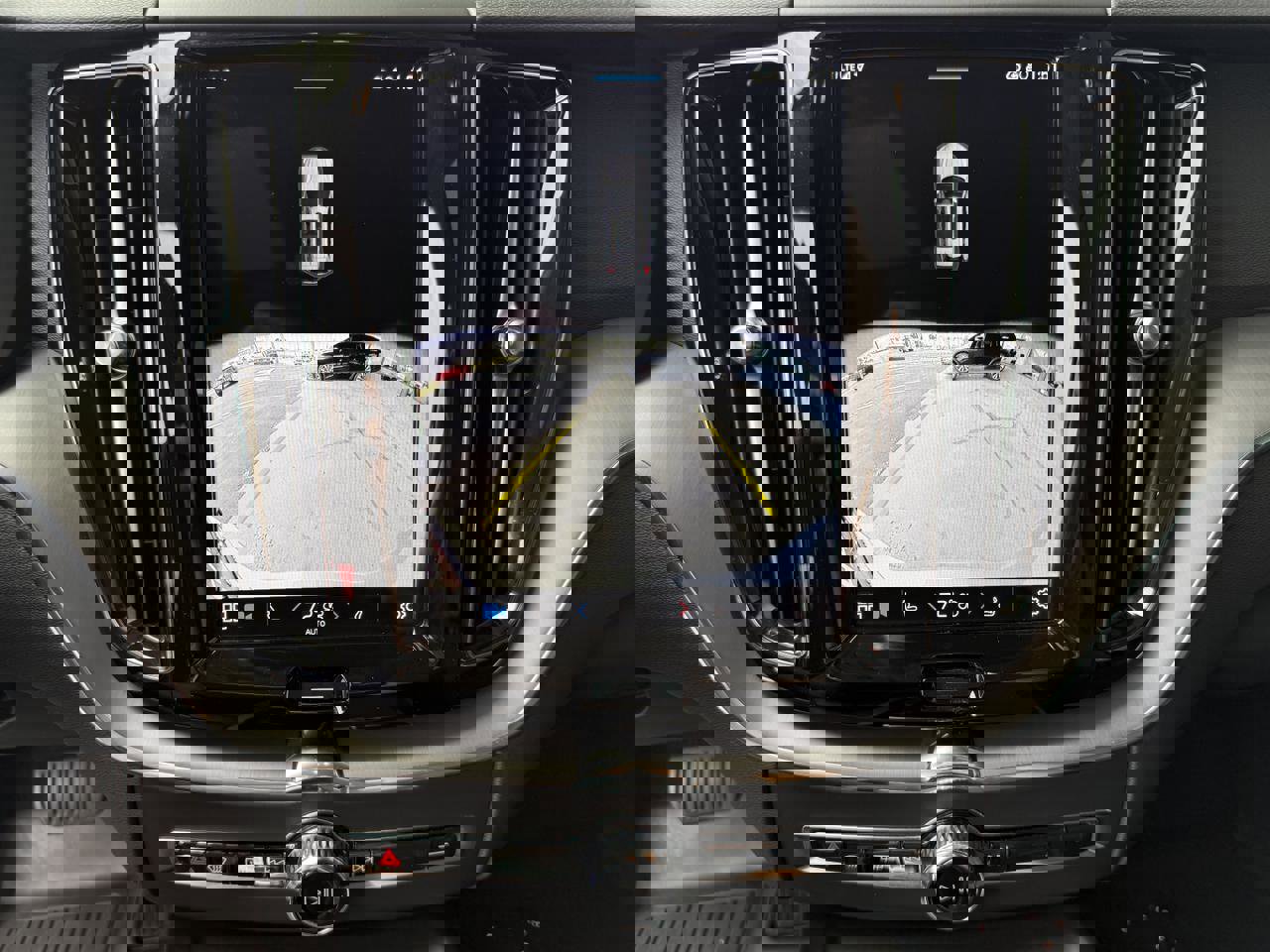 Used 2024 Volvo XC60 B5 Core image 22